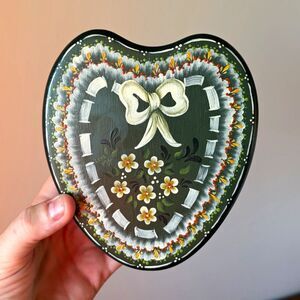 Hand Painted Heart-Shaped Wood Trinket Box w/ Lid Floral Bow Green Small